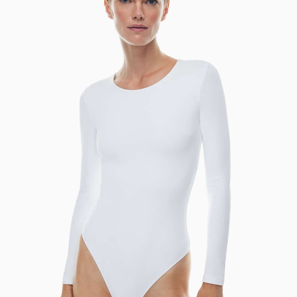 Babaton Classic White Long Sleeve Bodysuit Size M
